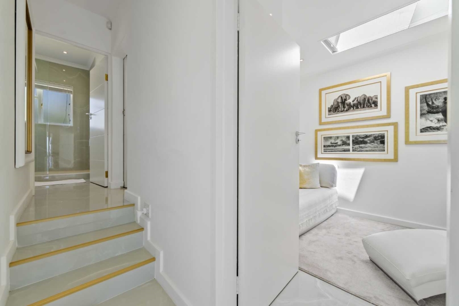 3 Bedroom Property for Sale in Camps Bay Western Cape